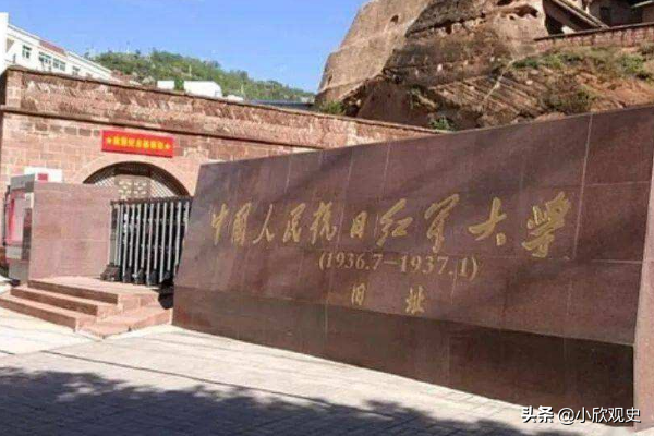 他做了20年紅軍師長，55年授銜，上級領導親自問想要什麼軍銜