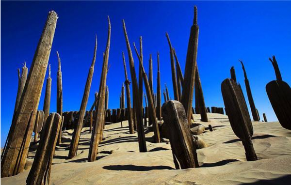 03年，新疆小河墓地挖出小河公主，4000年不腐，神秘微笑讓人難忘