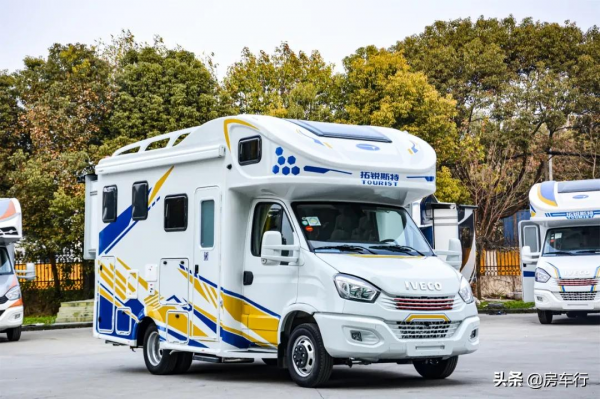 雙拓展，大空間，內外配置豐富齊全，拓銳斯特2021款簡約歐暢房車