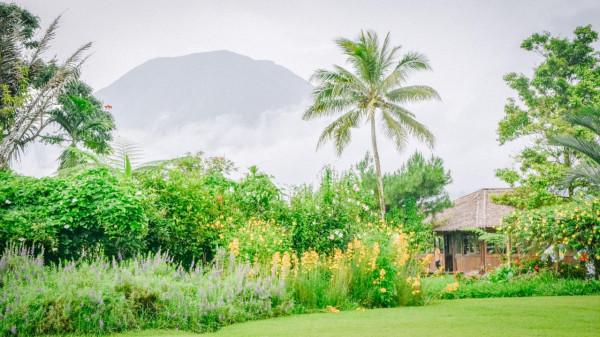 印尼旅遊不可錯過的一站：火山下的夢幻仙境，隨手一拍就是大片