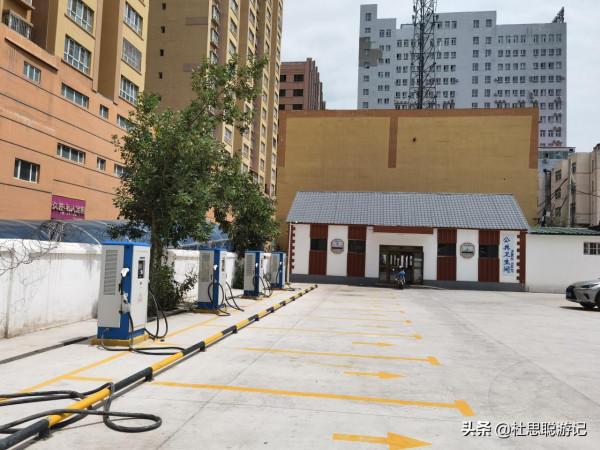 漢EV自駕新疆伊犁，新源縣80千瓦充電樁遍佈城區補電無憂