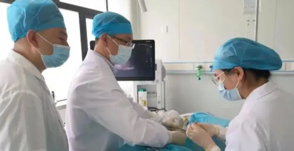 心急如焚!他的癌症很可能復發了 心急如焚!他的癌症很可能復發了