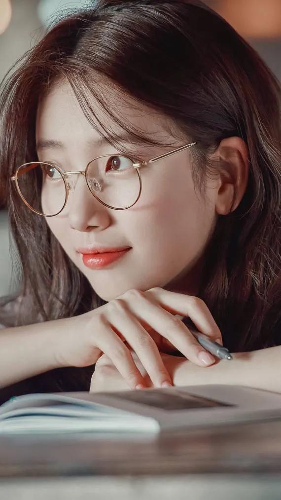 是韓國國民初戀裴秀智啊