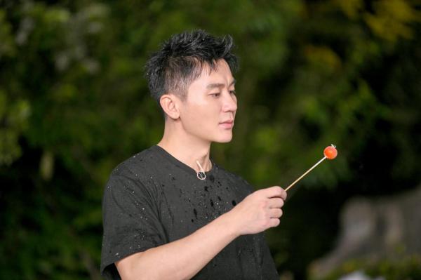 《嗨放派》開啟“假想環球之旅”,繪製浪漫星空致敬中國航天 《嗨放派》開啟“假想環球之旅”,繪製浪漫星空致敬中國航天