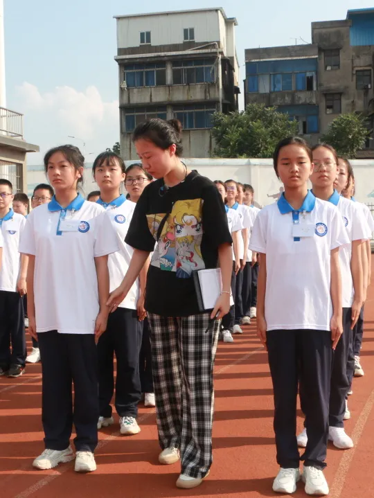 少年,在歷練中成長 少年,在歷練中成長