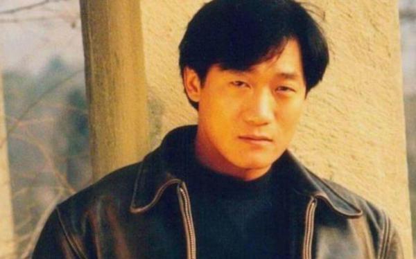 謝東：被傳是侯寶林私生子，王朔豪賭100萬，喊話侯耀華驗其真身