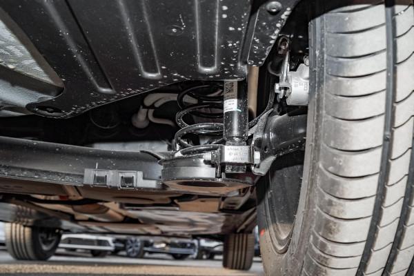 探影：1&period;5L&plus;愛信6AT，百公里油耗5&period;9L，外觀簡約耐看，值得選？