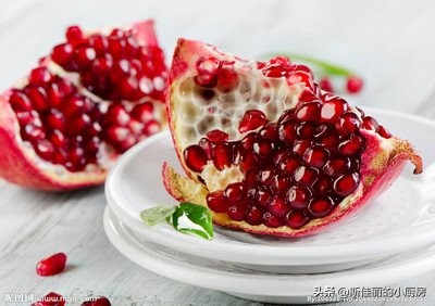 建議:如果不差錢,秋天女人要多吃這4種鹼性水果,養顏又美膚 建議:如果不差錢,秋天女人要多吃這4種鹼性水果,養顏又美膚