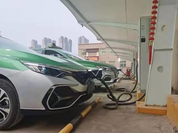 充電10分鐘續航400公里!國家電網將推大功率充電樁 充電10分鐘續航400公里!國家電網將推大功率充電樁