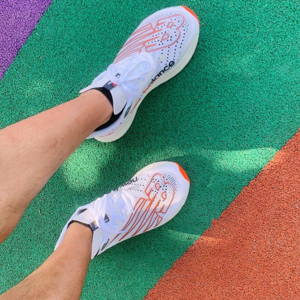 NB頂級競速跑鞋中的顏值天花板 RC Elite v2