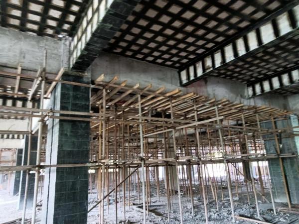 工地裡的二三事 工地裡的二三事