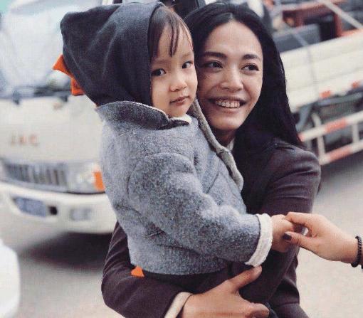 有種意外叫姚晨的一雙兒女,本以為長相普通,結果一個比一個好看 有種意外叫姚晨的一雙兒女,本以為長相普通,結果一個比一個好看