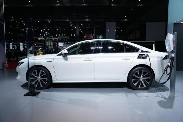 法系車顏值擔當,順應潮流的標緻508L PHEV能否挽回其頹勢? 法系車顏值擔當,順應潮流的標緻508L PHEV能否挽回其頹勢?