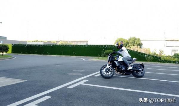 因顏值圈粉 為配置心動 終被操控折服 春風700CL-X運動版試駕 因顏值圈粉 為配置心動 終被操控折服 春風700CL-X運動版試駕