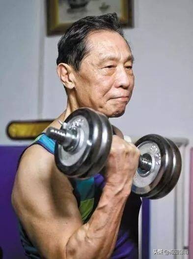 85歲的共和國勳章獲得者,鍾南山院士的養生秘密究竟是什麼 85歲的共和國勳章獲得者,鍾南山院士的養生秘密究竟是什麼