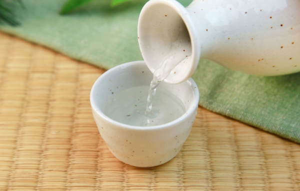 你知道白酒的最佳飲用時間嗎?一文告訴你:這樣喝酒對身體最好 你知道白酒的最佳飲用時間嗎?一文告訴你:這樣喝酒對身體最好