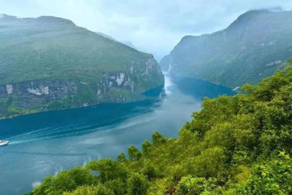 挪威&CenterDot;七姐妹瀑布&CenterDot;美得讓人動容