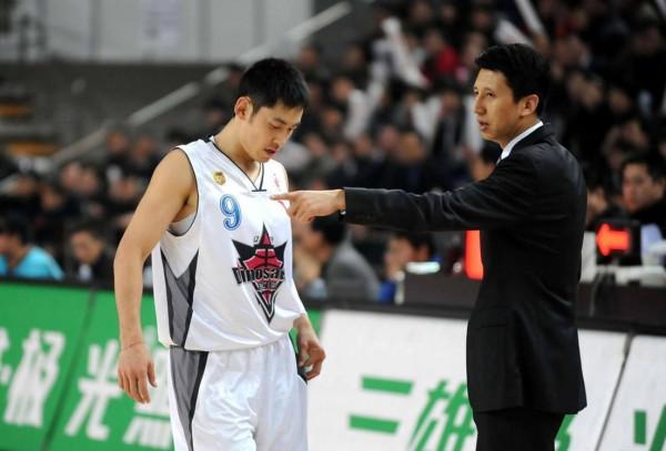 王朝羈絆之郭士強被迫“讓位”楊鳴,遼籃歷史上又一次內耗的失敗 王朝羈絆之郭士強被迫“讓位”楊鳴,遼籃歷史上又一次內耗的失敗