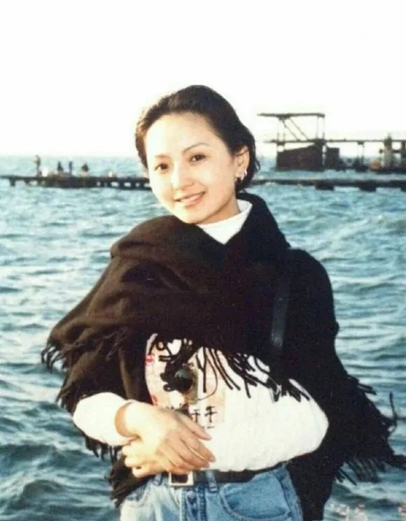 “可憐”的劉丹:26歲爆紅,28歲去世,父親殉職,哥哥患絕症離世 “可憐”的劉丹:26歲爆紅,28歲去世,父親殉職,哥哥患絕症離世