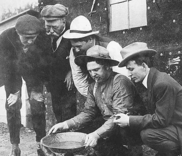 “資料戰爭”如何演變?——以史為鑑:加利福尼亞淘金熱 “資料戰爭”如何演變?——以史為鑑:加利福尼亞淘金熱