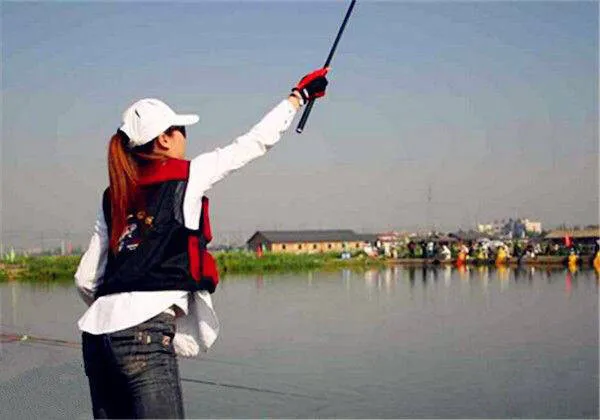 看完這三個原因，你就明白為什麼野釣選漂，一定要用大的