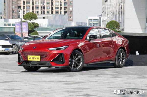 新車 &vert; 年輕人運動家轎！長安UNI-V開啟預訂，先享預訂價13&period;49萬元