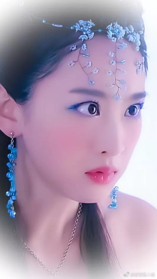 穆婷婷古裝桌布