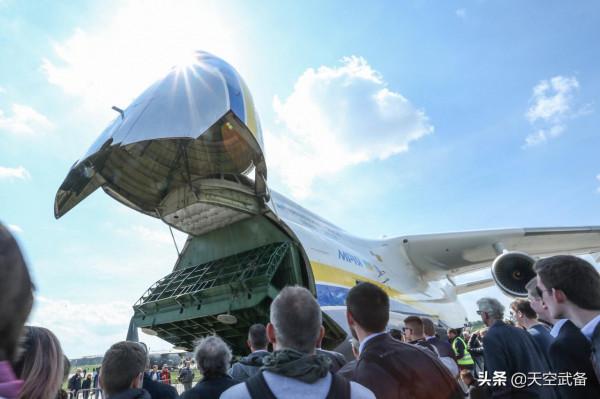走近世界最大的飛機安225運輸機
