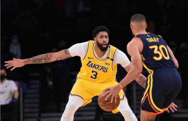 NBA附加賽一場定勝負,新賽季沿用,肖華為收視率臉都不要了 NBA附加賽一場定勝負,新賽季沿用,肖華為收視率臉都不要了