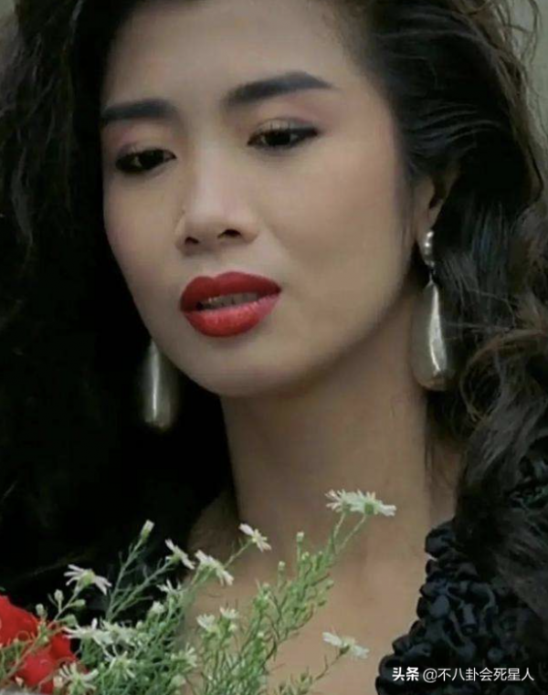 男看鼻女看嘴!“香腸嘴”、大嘴也能美出天際的女星,只服這8位 男看鼻女看嘴!“香腸嘴”、大嘴也能美出天際的女星,只服這8位