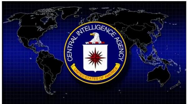 美國派王牌女特務,計劃暗殺毛主席,佈局三年卻被我軍美男計攻破 美國派王牌女特務,計劃暗殺毛主席,佈局三年卻被我軍美男計攻破