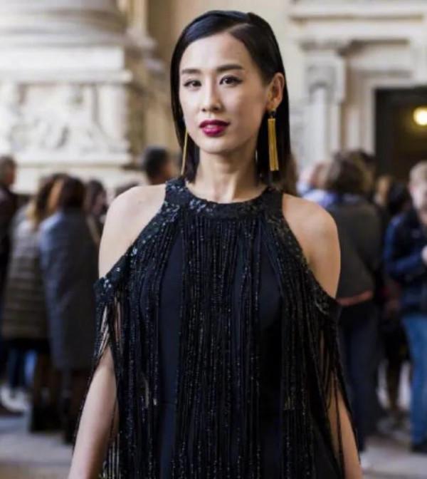 脫離精修的女星照片