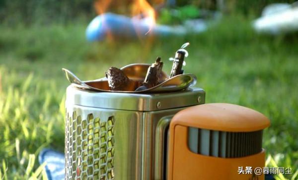 重量935克的燃木發電柴火爐——BioLite CampStove 2（揹包客最愛）