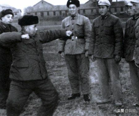 嗜酒如命許世友，逮到連長偷偷喝酒：不要藏了，關禁閉三天