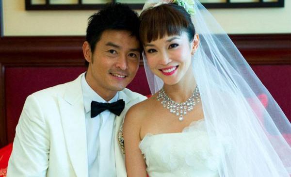 周海媚變滅絕師太，葉童一人演三代，翻拍劇裡多少熟臉在賣情懷？