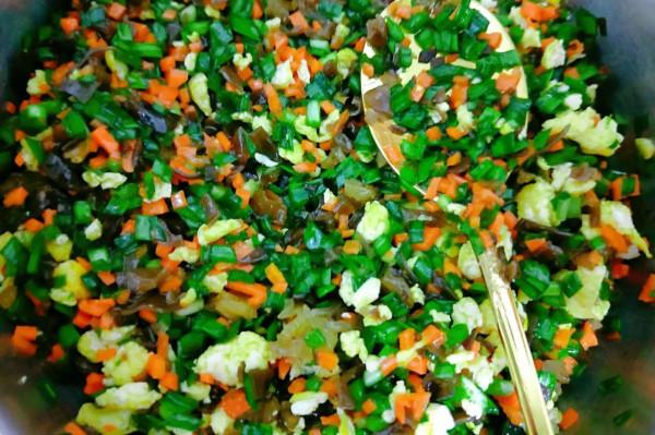 今日三餐,全是低脂高蛋白食物,牛肉湯是女兒的最愛,營養又暖和 今日三餐,全是低脂高蛋白食物,牛肉湯是女兒的最愛,營養又暖和