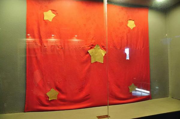 1949年，重慶商販街頭撿個小孩，看報紙才知道是渣滓洞倖存者