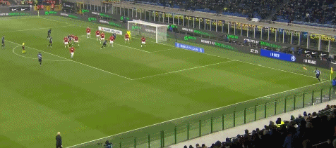 意甲-米蘭2-1終結國米14輪不敗 多賽一場落後1分 吉魯兩球特奧染紅