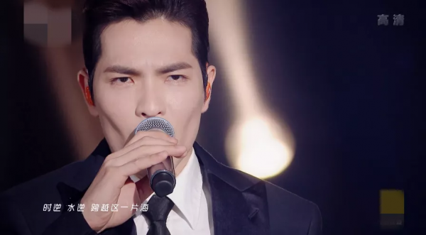 大型晚會明星“現原形”，佟麗婭造型好古怪，楊洋的顏值去哪了？