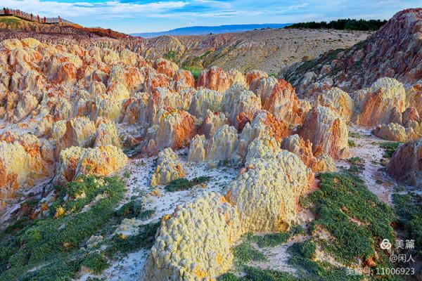 新疆有個五彩灘
