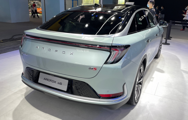 代步新貴族！極狐阿爾法S初來乍到，但競爭力不小