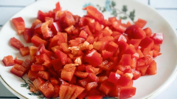 孩子放假，一家人的早中晚餐食譜，葷素搭配營養均衡，頓頓都吃光