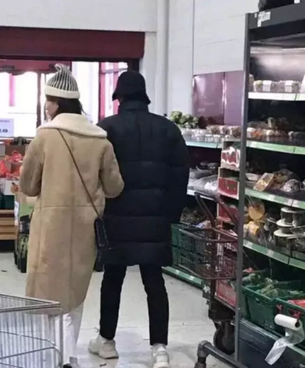 從李沁到趙露思，楊洋的5段戀情緋聞，個個都很有“故事”