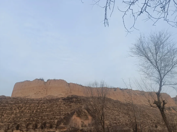 七萬露在荒野的白骨改寫了四個王國和華夏曆史，稷山玉璧古城