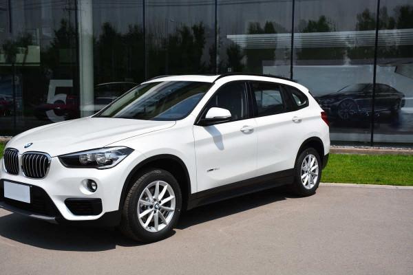 樓頂“急售”的寶馬X1敢不敢買？檢測師：從哪來回哪去