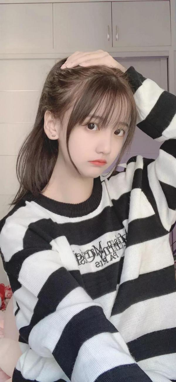 冬季條紋毛衣，保暖溫柔風，怎麼穿既溫柔又大方？