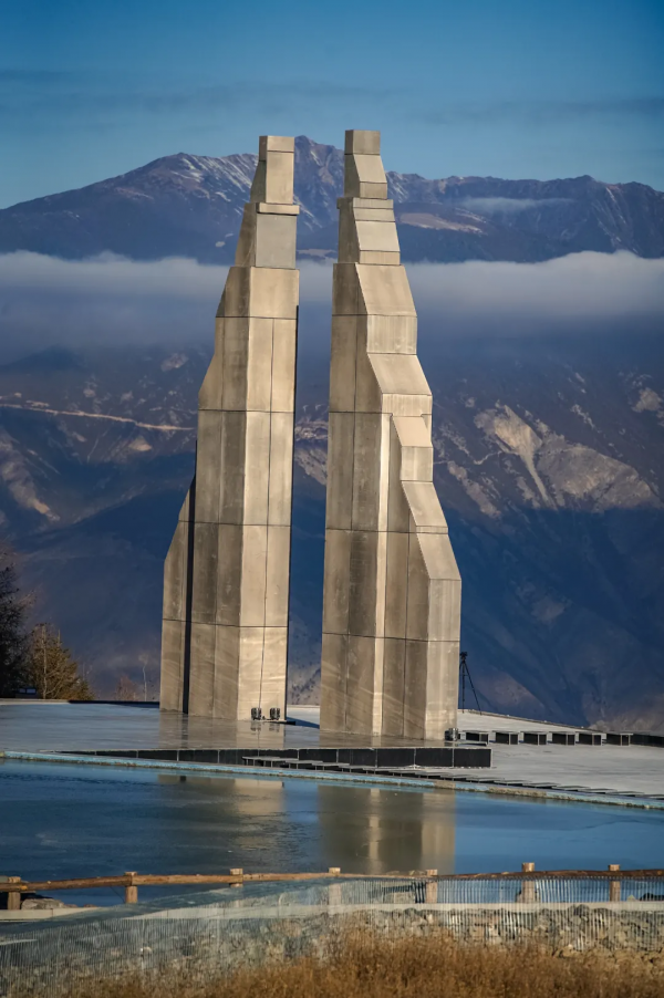 兩天一夜打卡川內新地標!雪山溫泉霧凇一站get,去顏值正巔峰 兩天一夜打卡川內新地標!雪山溫泉霧凇一站get,去顏值正巔峰