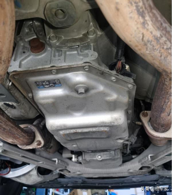 開了11年還能賣25萬！這輛6.2L排量的凱迪拉克CTS-V是真的香