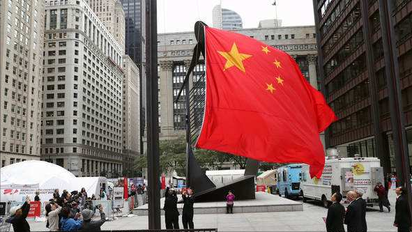 將五星紅旗升在美國上空!熊德龍雖無中國血,卻用一生報答中國 將五星紅旗升在美國上空!熊德龍雖無中國血,卻用一生報答中國