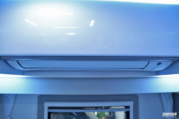 進口NewDaliy底盤，後拓展+升降床，霍夫勒2021款大白鯊T型房車